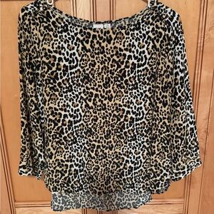 Gap three quarter sleeve animal print blouse.